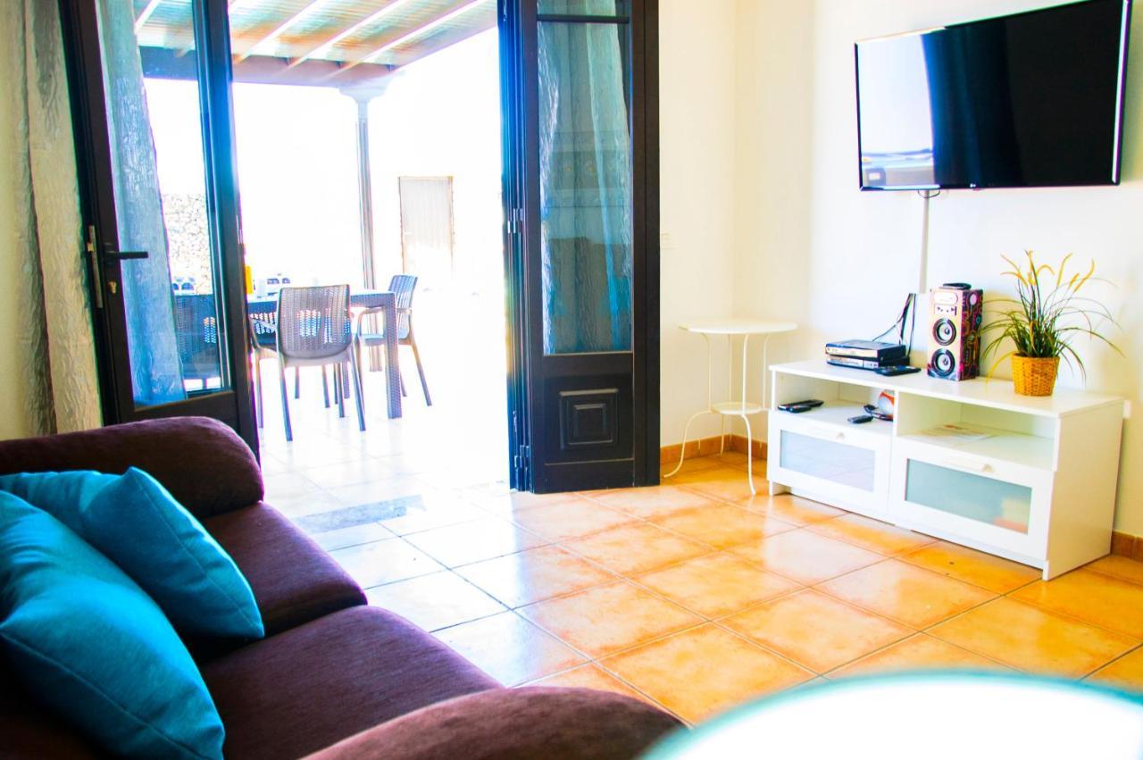 Villa Calamares With Heated Pool And Air Conditioning 플라야블랑카 외부 사진