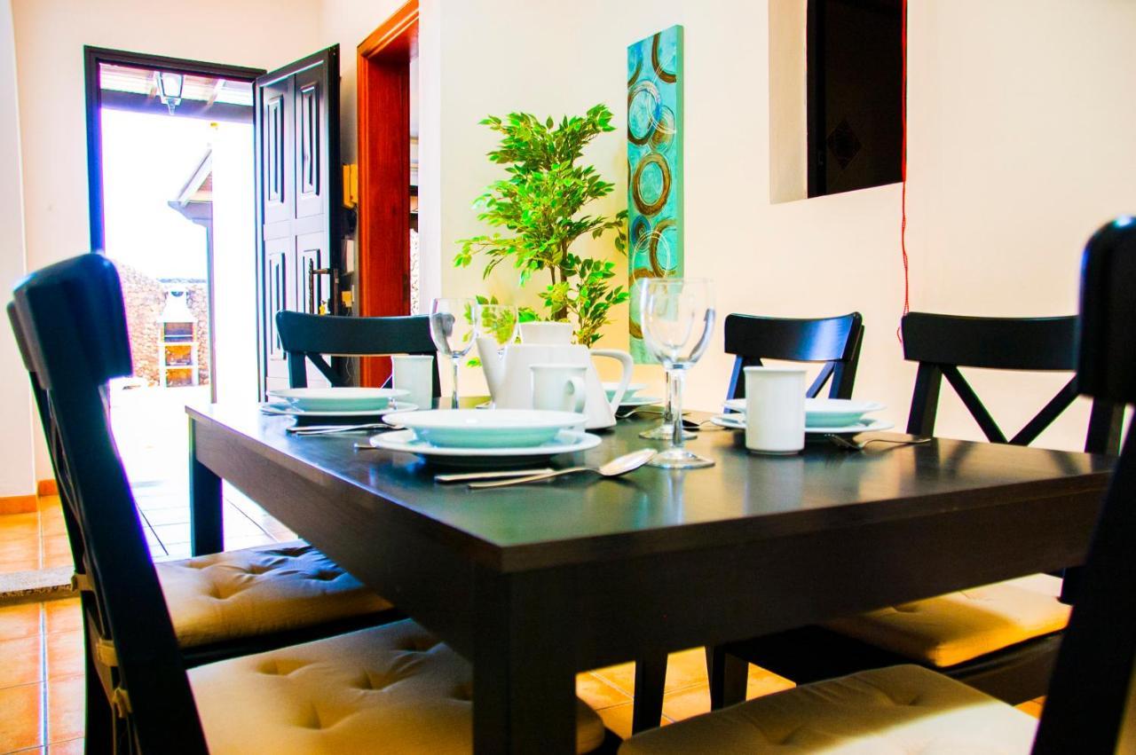 Villa Calamares With Heated Pool And Air Conditioning 플라야블랑카 외부 사진